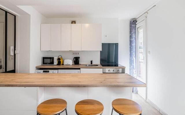 MICHELET: T2 avec parking à 10 min des Plages