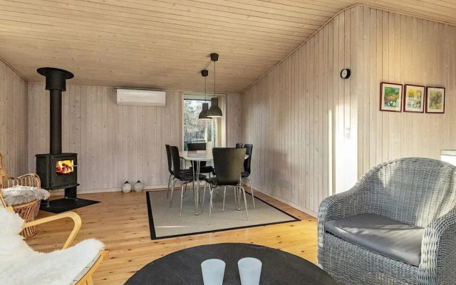 6 Person Holiday Home in Hals