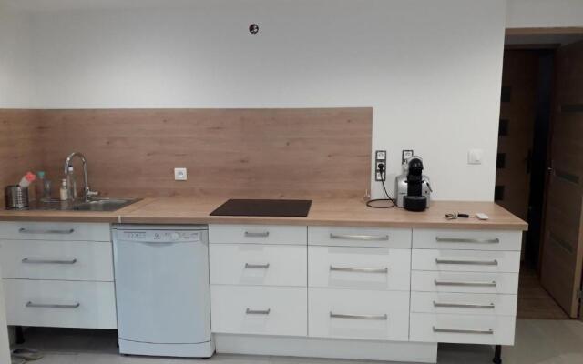 Appartement 6 Pers avec 2 Chambres cour et jardinet privatifs