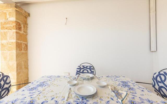 2986 Casa Apollo by Barbarhouse