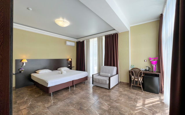 Hotel Bereg Evkaliptov
