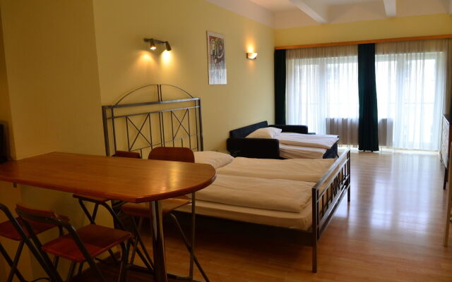 Hotel Pension Excellence