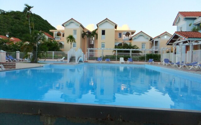 Apartment With one Bedroom in Sainte-anne, With Shared Pool, Enclosed Garden and Wifi