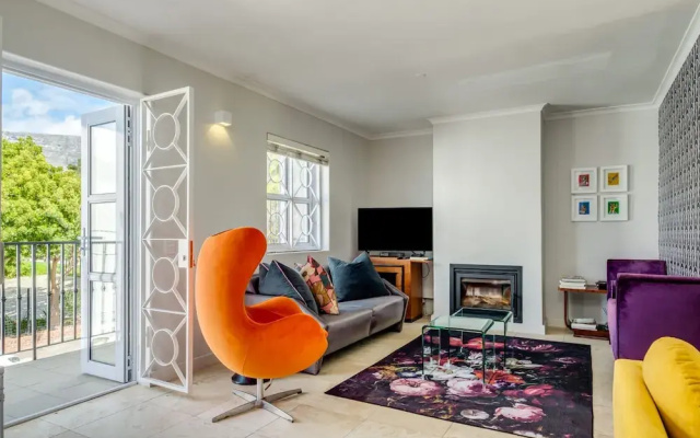 Mountain View Townhouse in De Waterkant 209 DWP
