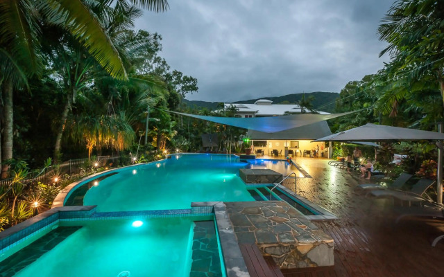 Oasis at Palm Cove