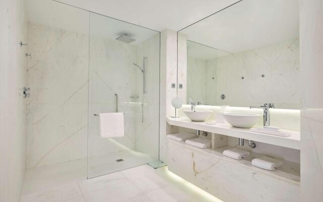 Hyatt Centric Gran Via Madrid Hotel