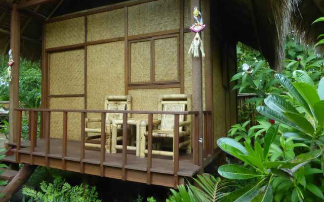 Shibui Garden Bungalows and Restaurant
