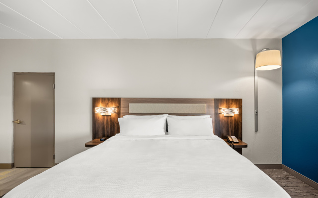 Holiday Inn Express Boston North-Woburn by IHG