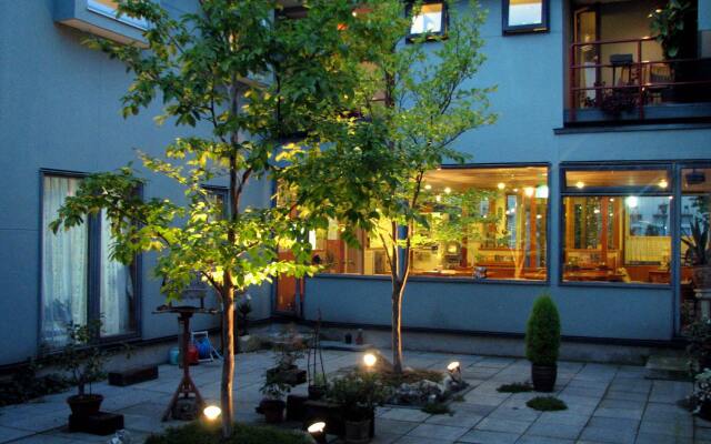 B&B Pension Hakodate Mura