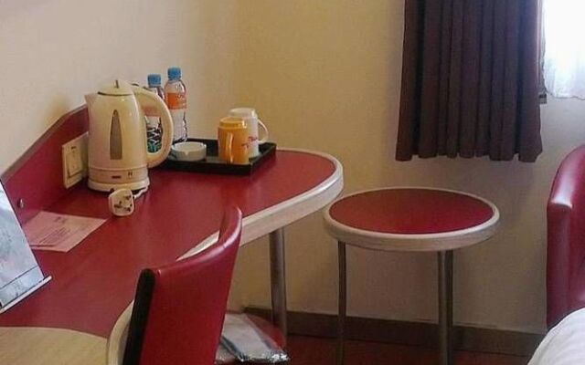 Motel 168 Hotel Xinyang Xintiandi