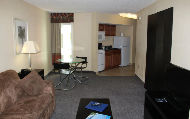 Palette Resort Myrtle Beach by OYO