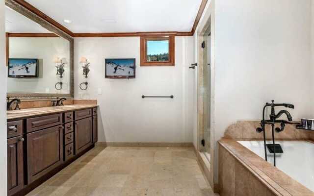 Platinum Vail Ritz-carlton 4 Bedroom Mountain Residence Just One Block From the Eagle Bahn Gondola