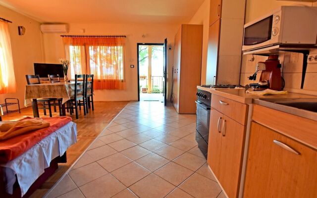 Apartments Pinka 30 M From The Sea