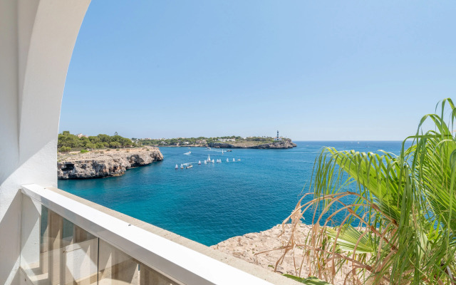 Orange Colom Seaside Apartments