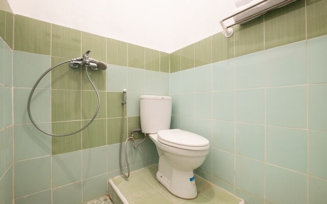 Hotel Brosta by OYO Rooms