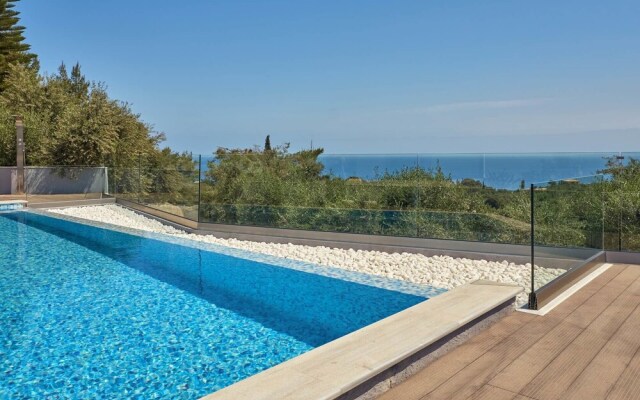 Mont Bleu Luxury Villa