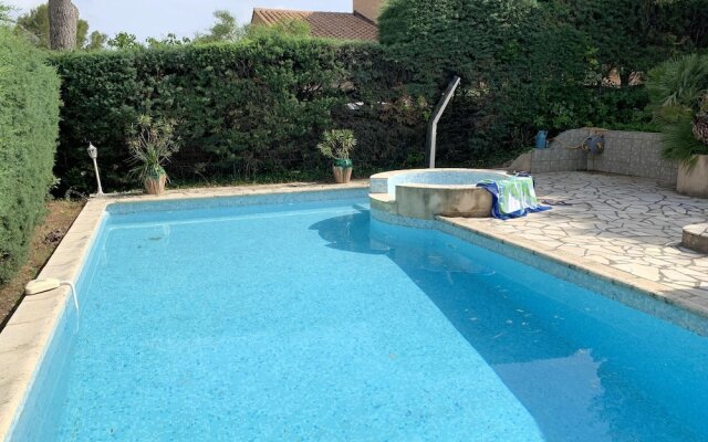 House With 3 Bedrooms in Saint-raphaël, With Wonderful Mountain View,