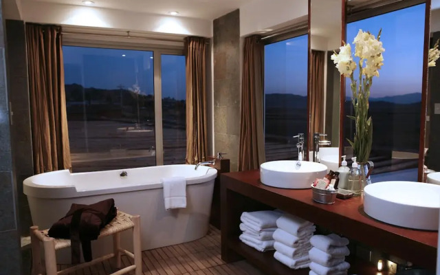 Titilaka Hotel