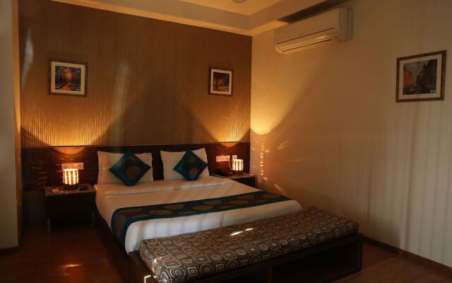Hotel Harsh Paradise