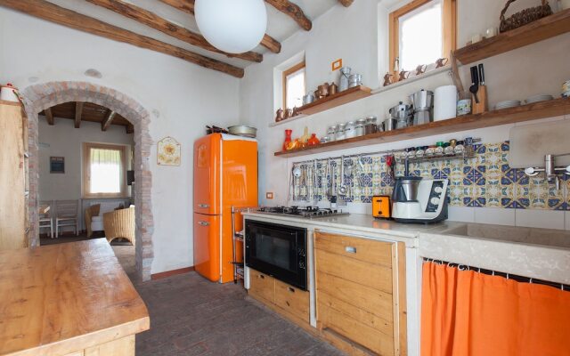 Cascina Serenella B&B