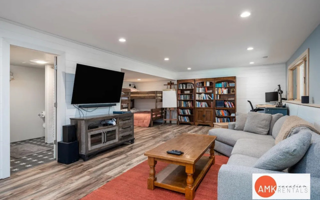 Beautiful Custom Lake House