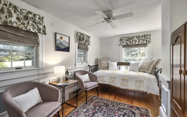 Youngtown Inn & Restaurant