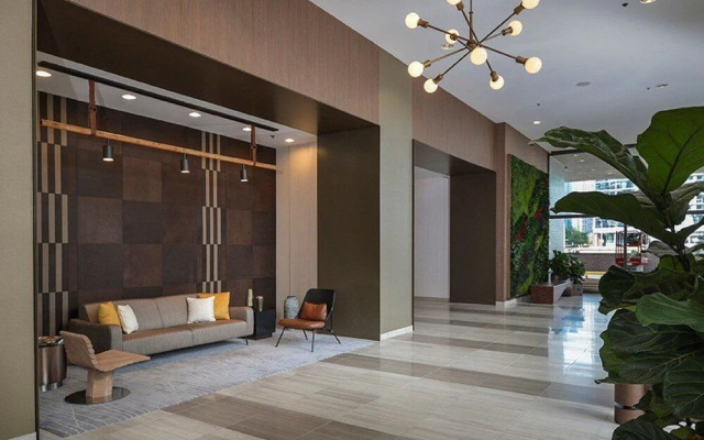 Luxury Suites At North Harbor Tower