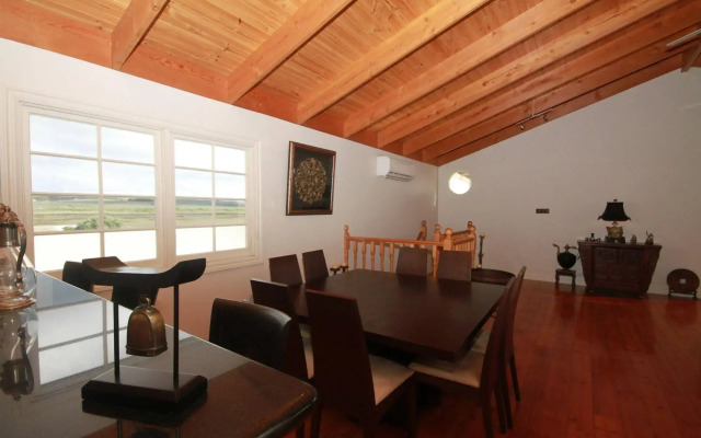 Pelican Sands Bed & Breakfast