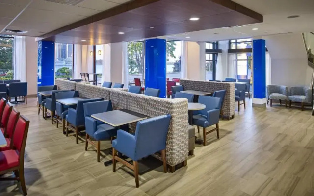 Travelodge Hotel Downtown Windsor