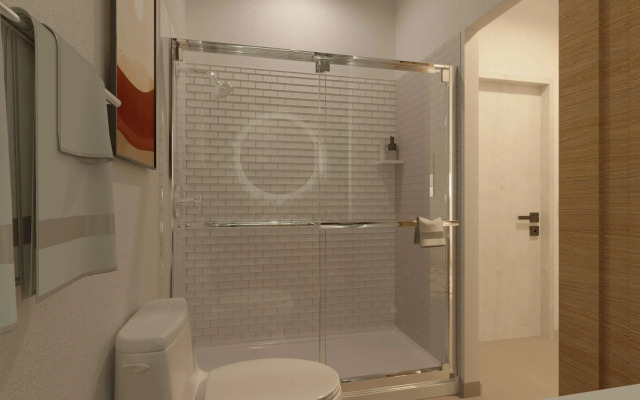 DoubleTree by Hilton Houston Westchase