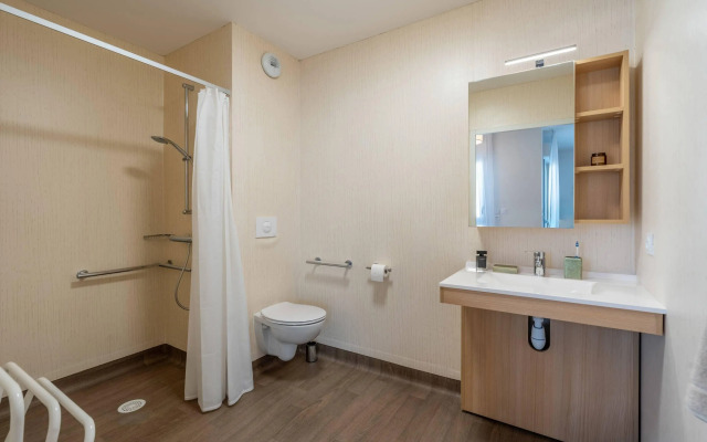 Quality Suites Rochefort