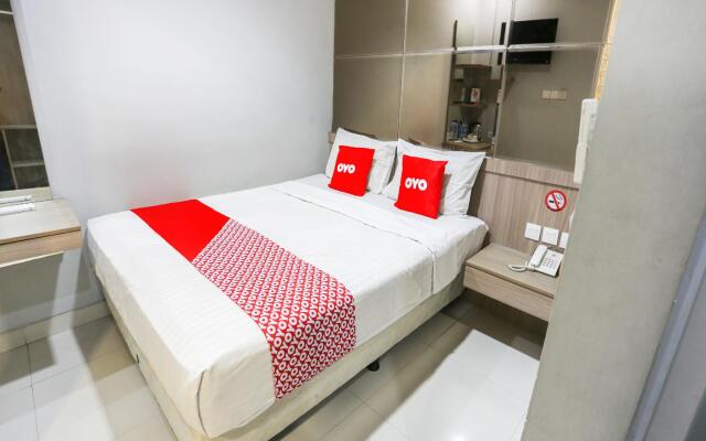 Super OYO Capital O 90056 Wisma Kebon Kacang 9