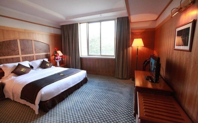 Kunming Lake View Hotel