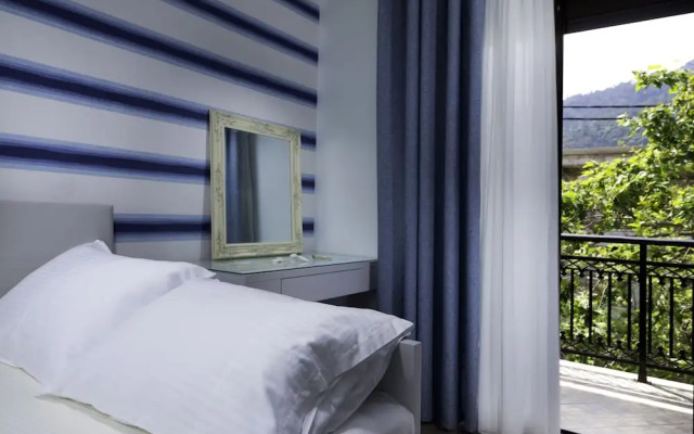 Kamelia & Semeli Hotel