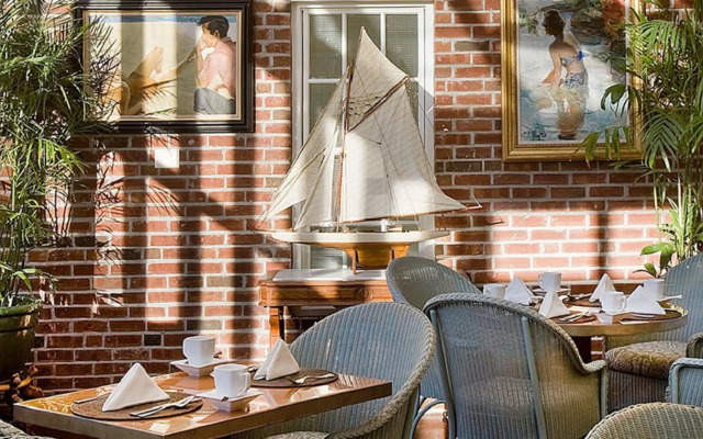 Vanderbilt, Auberge Resorts Collection