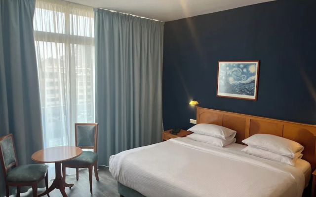 El Sheikh Suites Hotel