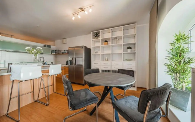 Spektakuläres Apartment ✩ 7. Stock ✩ kostenlose Parkgarage