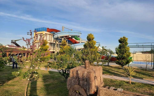 Sinopsis Resort Otel