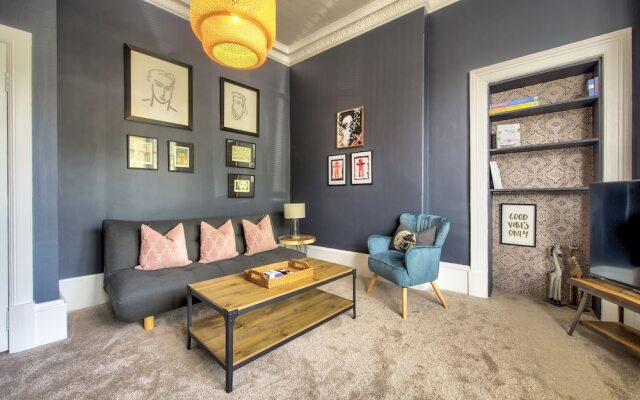 Maya's Glasgow Holiday Homes