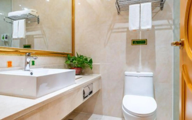 Vienna International Hotel (Jinxia Bonded Store, Xiangjiang North Road, Changsha)