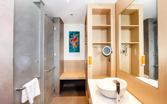 Premier Inn Dubai Dragon Mart Hotel