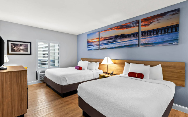 Days Inn & Suites by Wyndham Lakeland