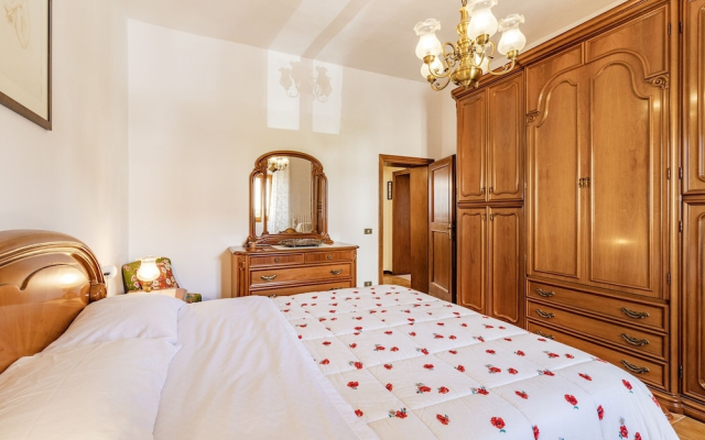 Le Balze Apt - Grand Canyon Of Tuscany