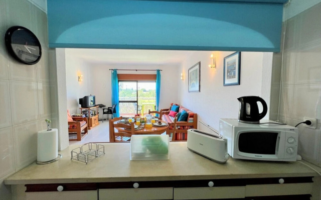 Albufeira Classic 1 With Pool by Homing