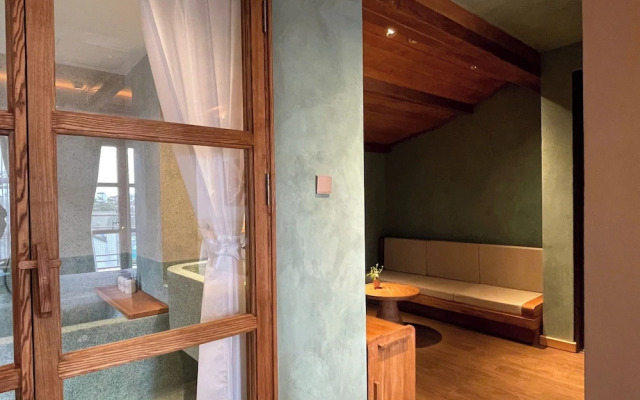 The Pink Boutique Hotel