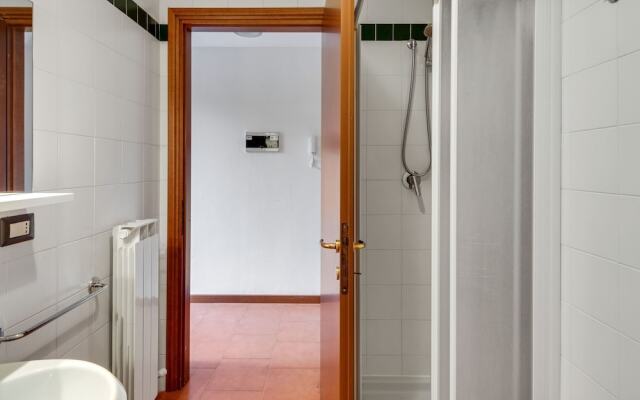 Beautiful Apartment With Scenery Near Lake Garda