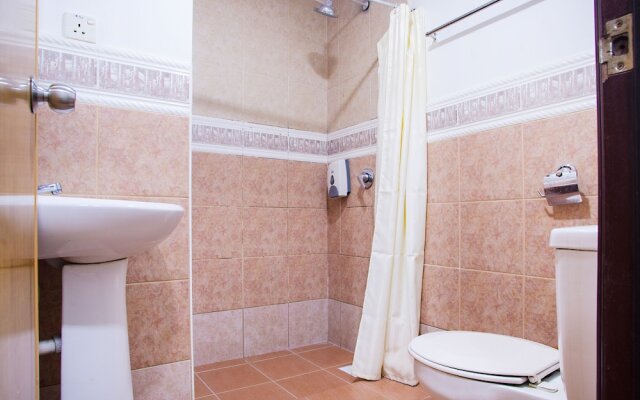 OYO 43963 T-Signature Hotel