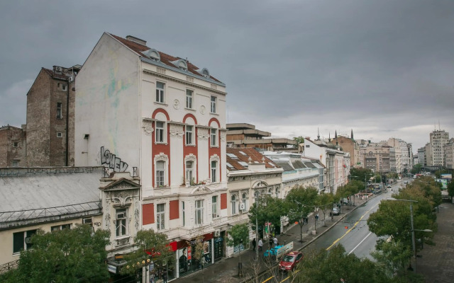 Urban Downtown Apartment