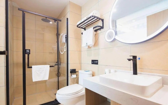 GreenTree Inn Henan Zhoukou Luyi Ziqi Avennue Business Hotel