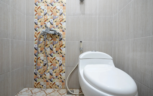 Super OYO 2285 Art Guest House Syariah